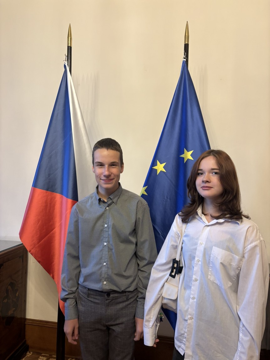Žákovský parlament na besedě o právech dětí se zmocněnkyní vlády Laurenčíkovou