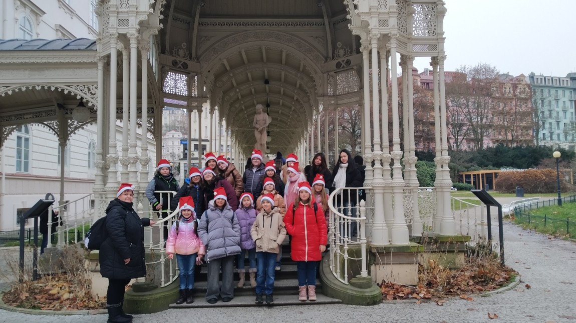 HLÁSEK v Karlových Varech