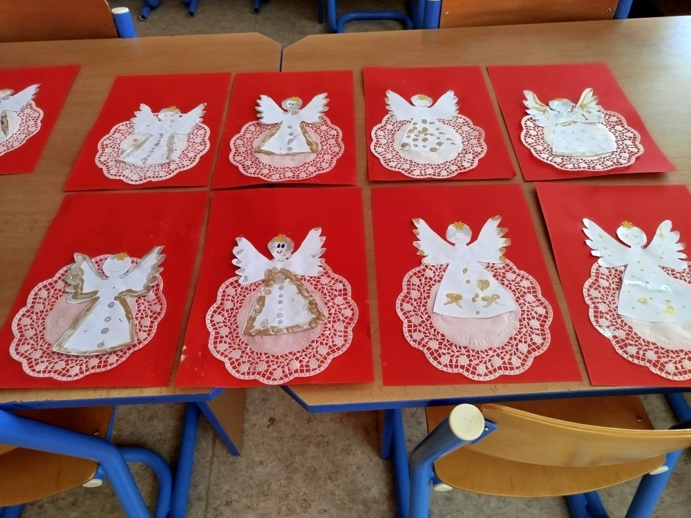 Vánoční dílničky ve školní družině a PT